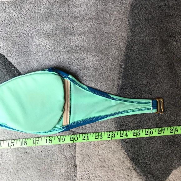 🌸5/$30🌸 Mossimo Striped Bikini Top, EUC, S - Picture 10 of 11